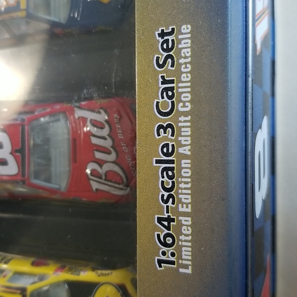 Napa Auto Parts Limited Edition Adult Collectable - Picture 6 of 7